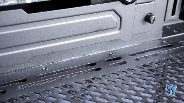 TRYX LUCA L70 Rev 1.0 Mid-Tower Chassis Review 32