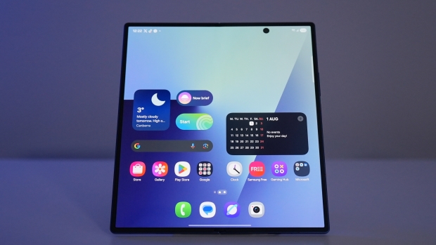 Samsung Galaxy Fold 7 - A $2000 Pocketable Two-in-One Smartphone-Tablet