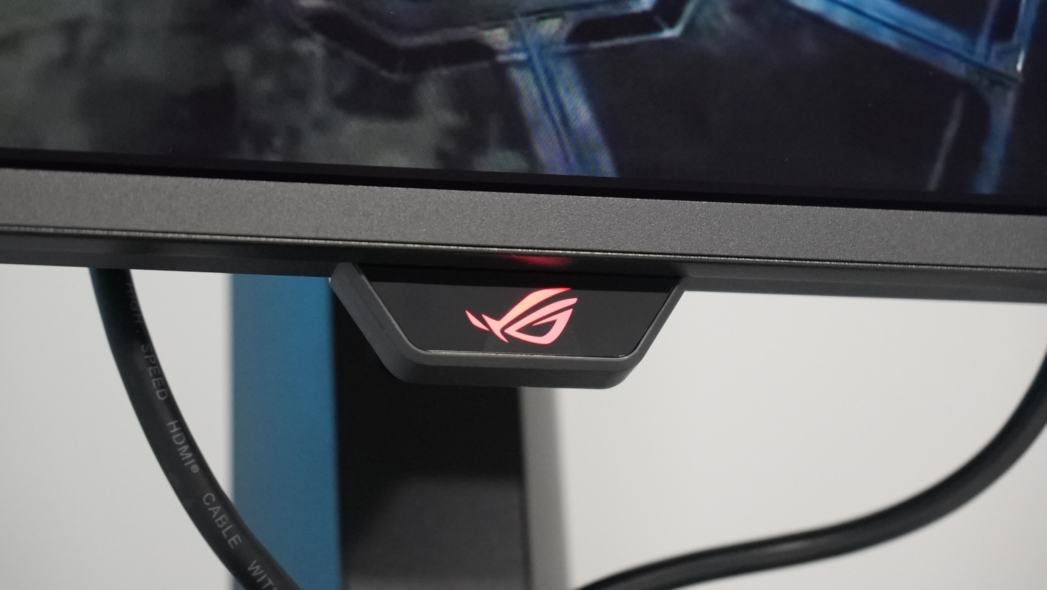 ASUS ROG Strix OLED XG27UCDMG Gaming Monitor Review - 4K 240Hz for $979