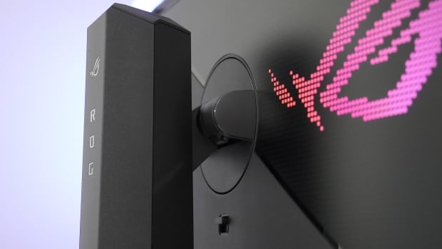 ASUS ROG Strix OLED XG27UCDMG Gaming Monitor Review - 4K 240Hz for $979 28