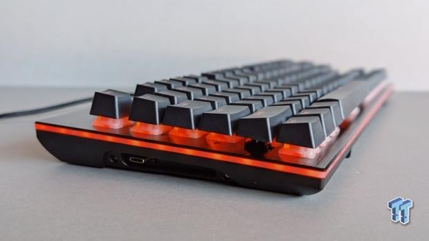 be quiet! Dark Mount Silent Gaming Keyboard Review - The Productivity and Gaming King 11