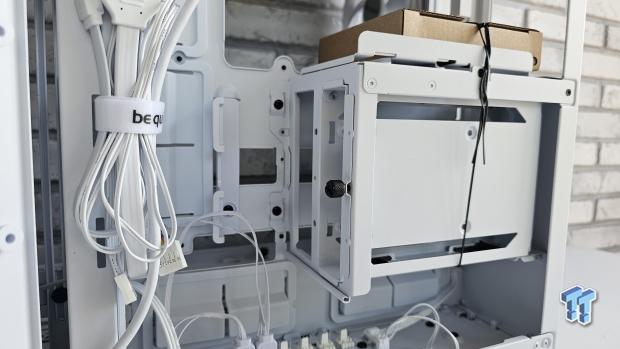 be quiet! Light Base 900 FX Chassis Review 16