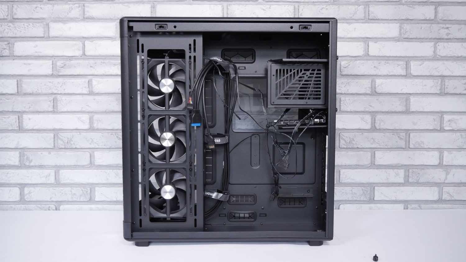 GAMDIAS Neso P1 Pro Full Tower Chassis Review