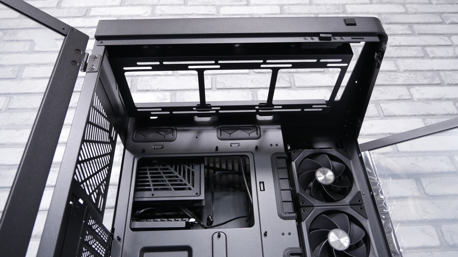 GAMDIAS Neso P1 Pro Full Tower Chassis Review