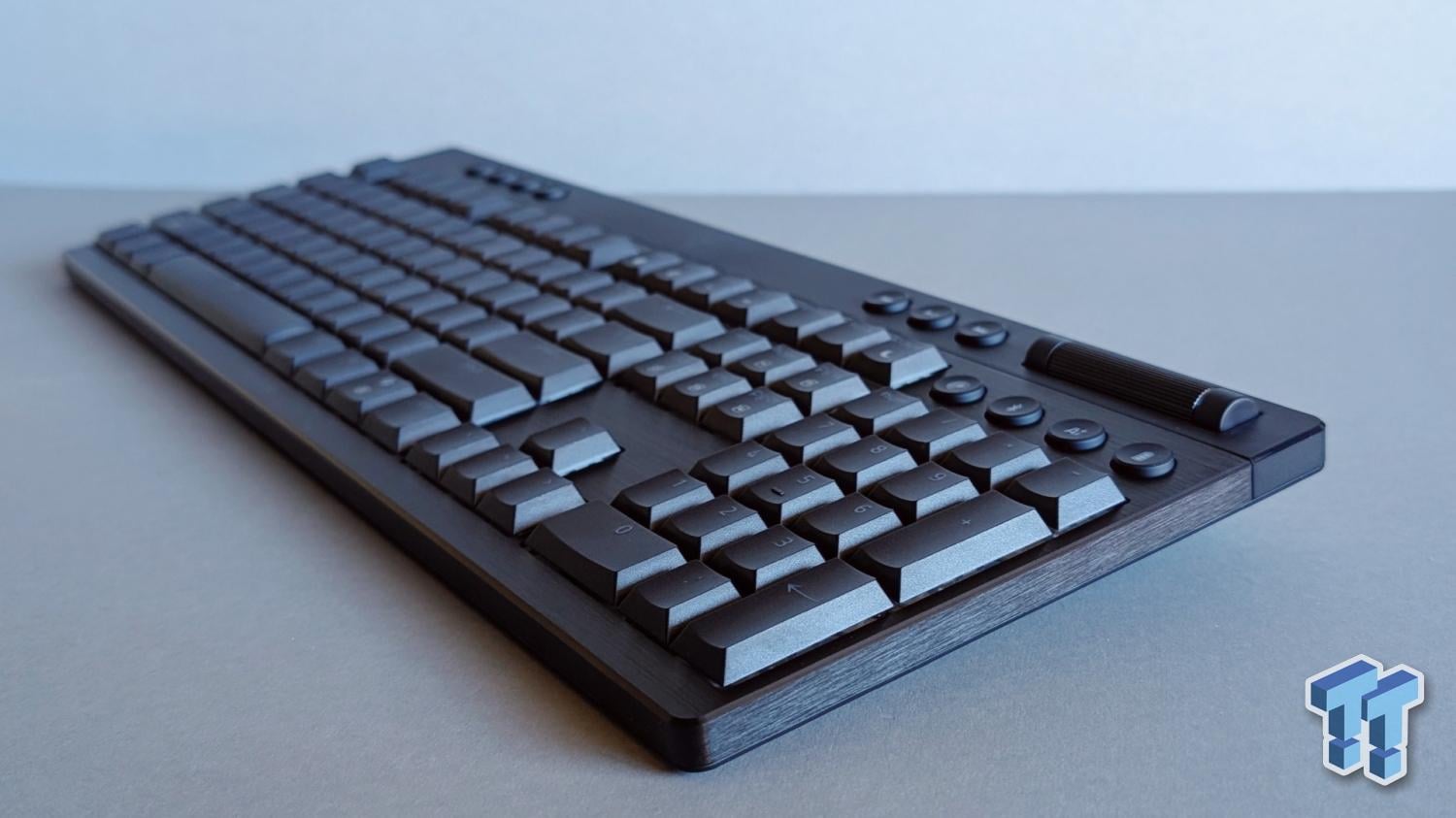 Razer BlackWidow V4 Low-Profile HyperSpeed Keyboard Review - A Thinner ...