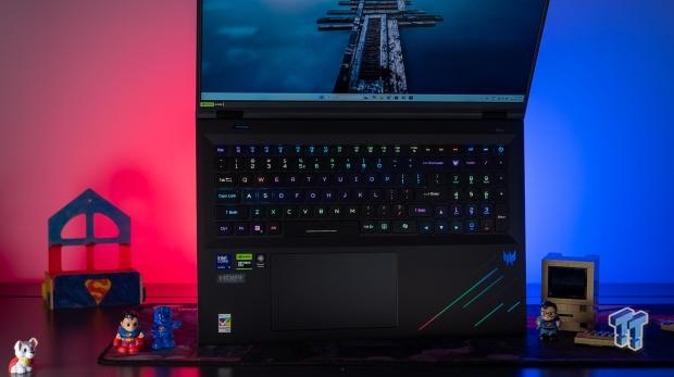 Acer Predator Helios 18 AI (Core Ultra 9 275HX + RTX 5090) Gaming Laptop Review 24