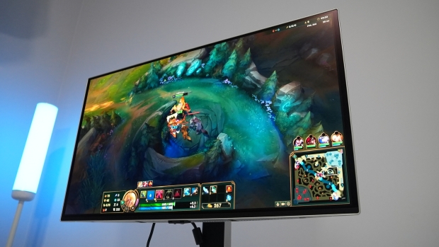 Samsung 27-inch Odyssey OLED G6 (G60SF) Gaming Monitor Review - 1440p (QHD) at 500Hz for $999 50