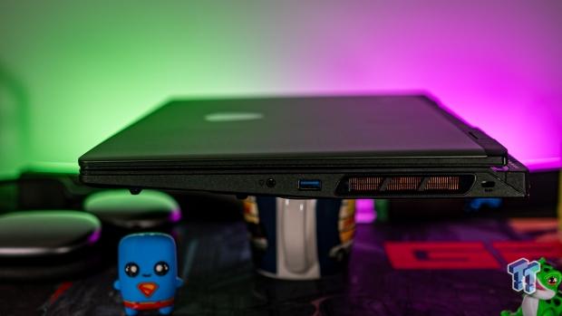 MSI Crosshair 16 HX AI (Core Ultra 9 275HX + RTX 5070) Gaming Laptop Review 16