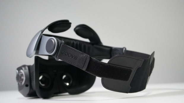 GOOVIS G3 MAX 3D HMD Review - Experience an IMAX-like Cinema in Your Living Room 33