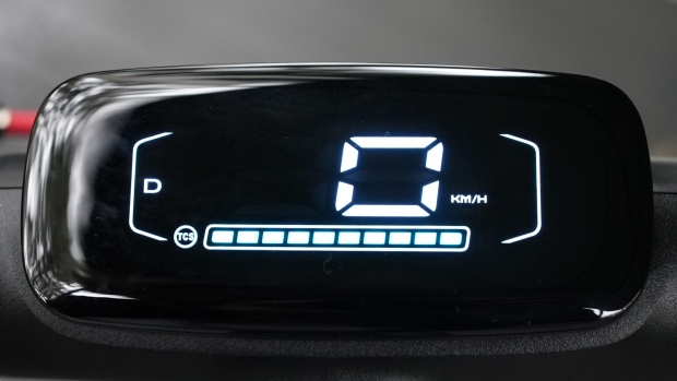 Segway Ninebot E3 Pro Review - Comfort, Range, and Tech in One Package 52