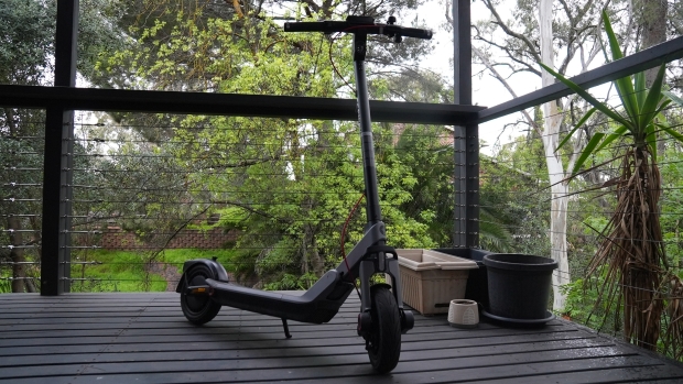 Segway Ninebot E3 Pro Review - Comfort, Range, and Tech in One Package 61