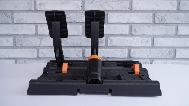 Asetek Racing Initium Bundle 1 Review - A Solid Entry-Level Direct Drive Package 37