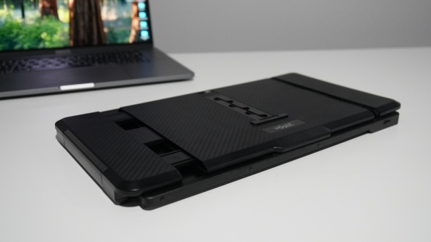 Teamgee S1 14-inch Portable Monitor Review - 1920 x 1080 (FHD) 60Hz IPS for $110 24