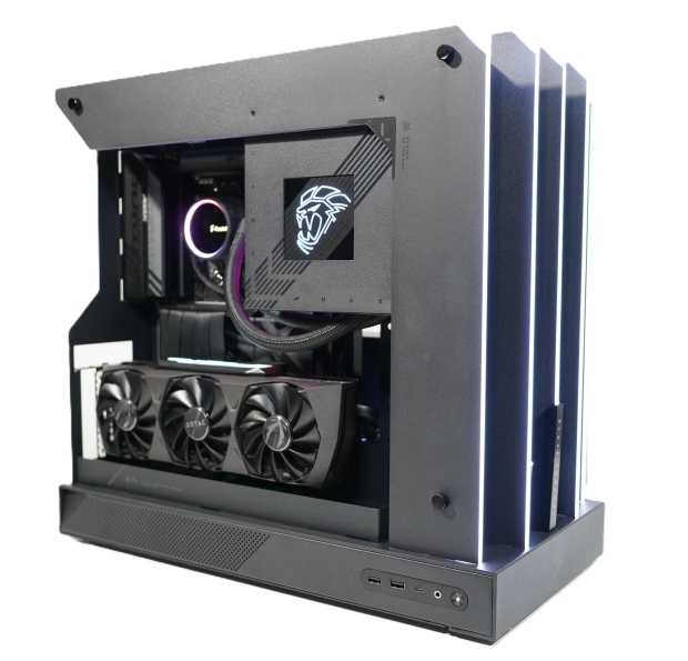 GAMEMAX Blade Concept Mid-Tower Chassis Review 16