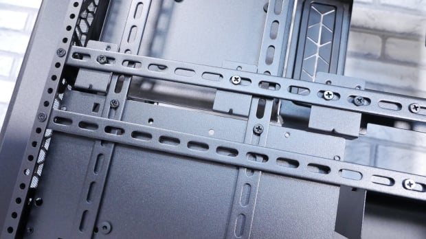 Cooler Master MasterFrame 600 Mid-Tower Chassis Review 20