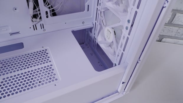 XPG Valor Air Pro Mid-Tower Chassis Review 21