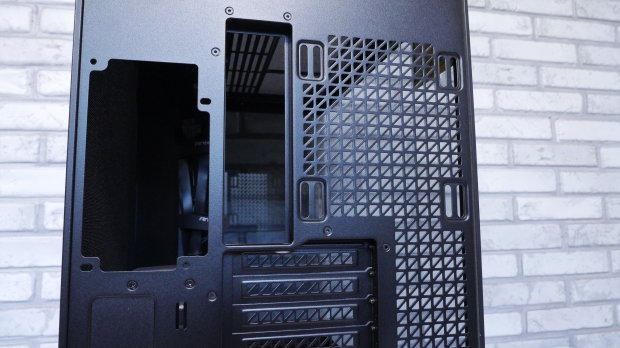 Antec C8 Curve Wood Full-Tower Chassis Review 15