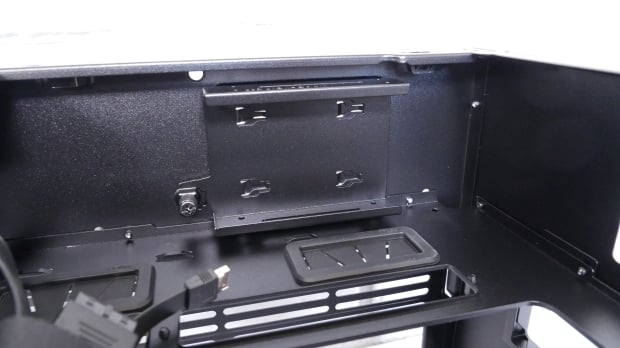 Antec C8 Curve Wood Full-Tower Chassis Review 25