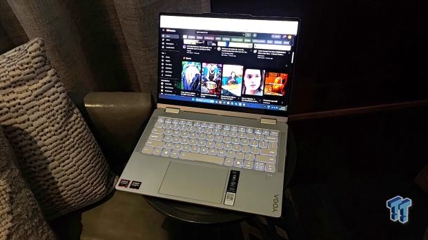 Lenovo Yoga 7 2-in-1 Gen 10 (Krackan Point | Radeon 860M) Laptop Review 2