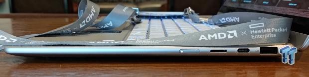 Lenovo Yoga 7 2-in-1 Gen 10 (Krackan Point | Radeon 860M) Laptop Review 5