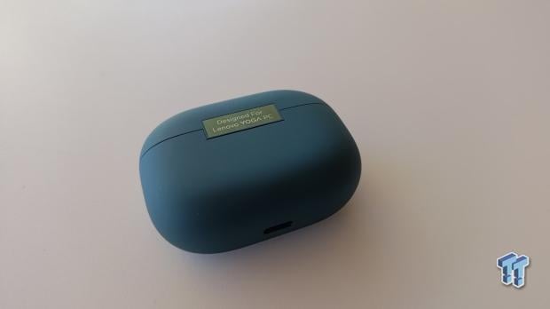 Lenovo Yoga 7 2-in-1 Gen 10 (Krackan Point | Radeon 860M) Laptop Review 8