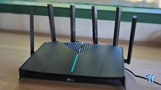 TP-Link Archer BE400 BE6500 Dual-Band Wi-Fi 7 Router Review - Wi-Fi 7 On A Budget 4