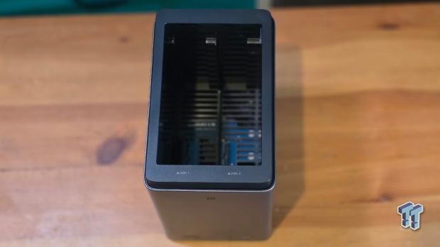 UGREEN NASync DH2300 Review - Simple NAS at a low price 9