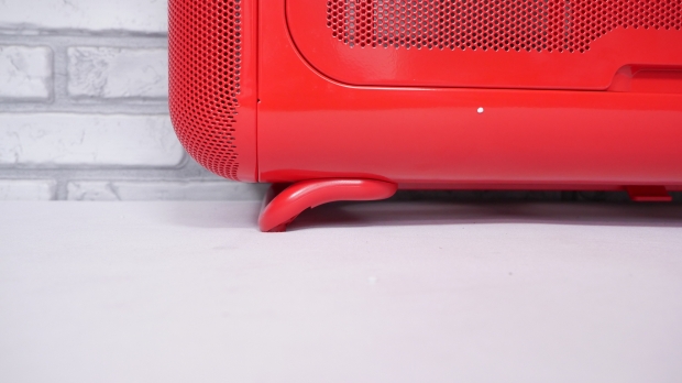 HYTE X50 Mid-Tower Chassis Review 12