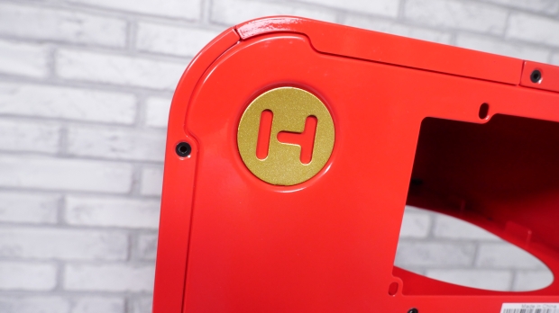 HYTE X50 Mid-Tower Chassis Review 18