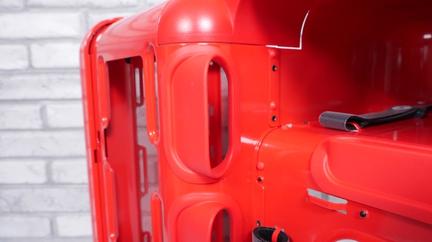 HYTE X50 Mid-Tower Chassis Review 30