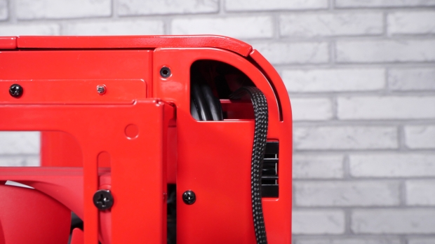 HYTE X50 Mid-Tower Chassis Review 39