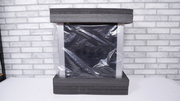 InWin DLITE Mid-Tower Chassis Review 5