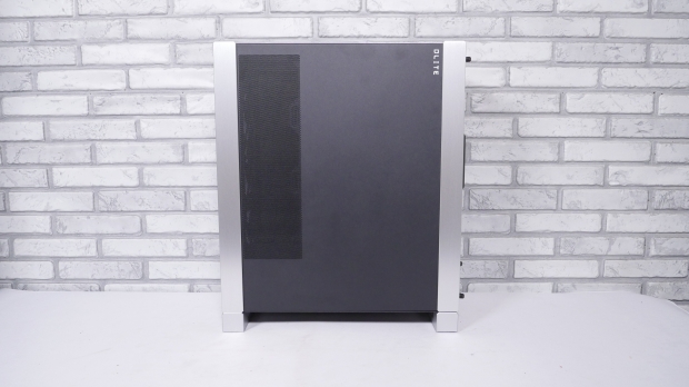 InWin DLITE Mid-Tower Chassis Review 9