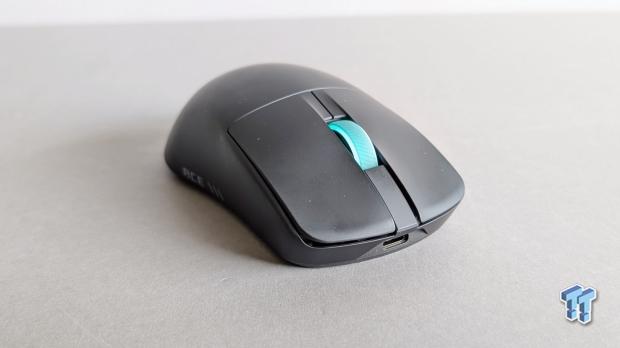 ASUS ROG Harpe II Ace Wireless Gaming Mouse Review - Performance, Comfort, and Versatility 6