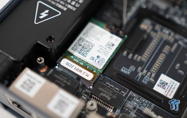 Beelink EQi12 Mini PC Review 14