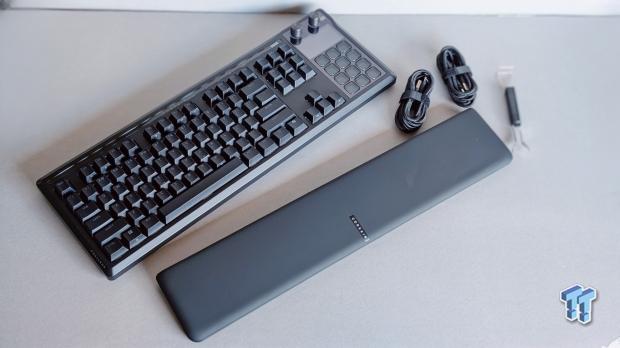 Corsair GALLEON 100 SD Mechanical Keyboard Review - Impeccable Design, Limitless Customization 3