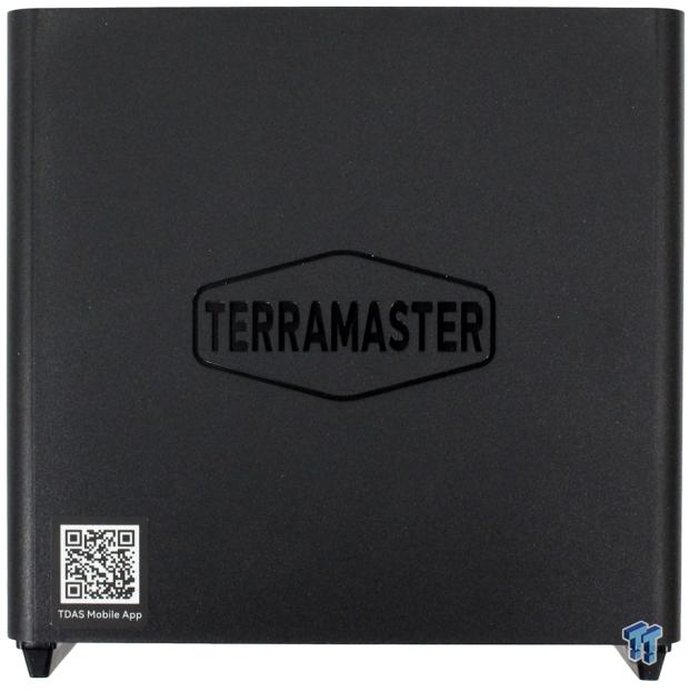 TERRAMASTER D4 SSD 4-Bay NVMe DAS Enclosure Review - Superior Portable DAS 05