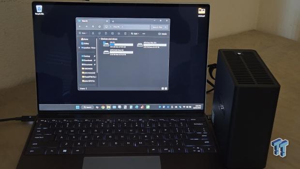 TERRAMASTER D4 SSD 4-Bay NVMe DAS Enclosure - Superior Portable DAS