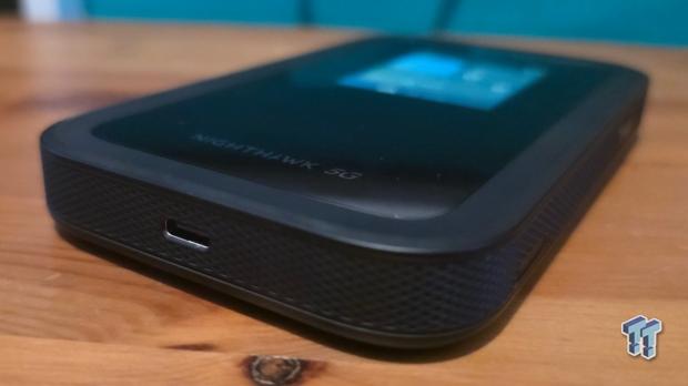 NETGEAR Nighthawk 5G M7 Mobile WiFi 7 Router with eSIM MH7150 Review 7