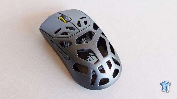 Corsair SABRE v2 PRO Wireless MG Gaming Mouse Review - A Strong Contender 9