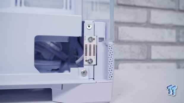 Montech Sky 3 Mid-Tower Chassis Review 21