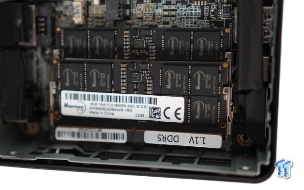 GEEKOM IT15 AI (Intel Core Ultra 9 285H) Mini PC Review 14