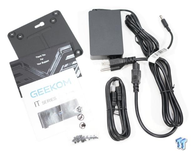GEEKOM IT15 AI (Intel Core Ultra 9 285H) Mini PC Review 5
