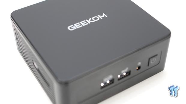 GEEKOM IT15 Ultra9 285H ミニPC 西川和久の不定期コラム】Core Ultra 9 285H搭載で容積わずか0.46Lミニ