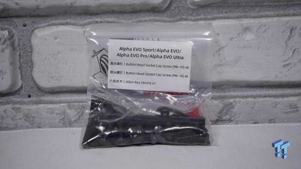 Simagic Alpha EVO Ultra 28Nm Wheelbase Review 20