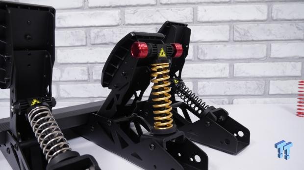 Simagic P700 Sim Racing Pedals Review 39