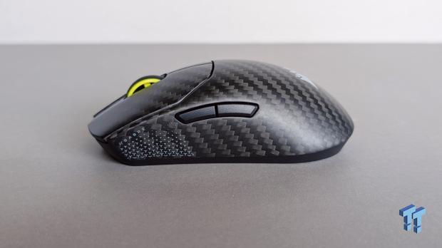 Corsair SABRE v2 PRO CARBON FIBER Wireless Gaming Mouse Review - The Premium Option 8