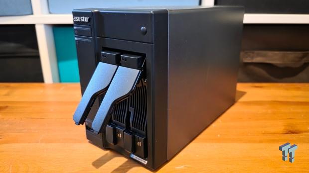 ASUSTOR Lockerstor 2 Gen2+ AS6702T v2 NAS Review - Fast Performance 5