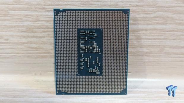 Intel Core Ultra 7 270K Plus CPU Review - The 285K is now obsolete 07