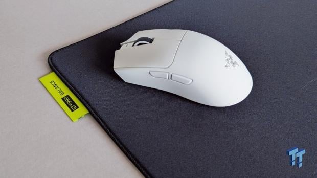 Razer Viper V4 Pro Wireless Gaming Mouse Review - Built for Competition 13